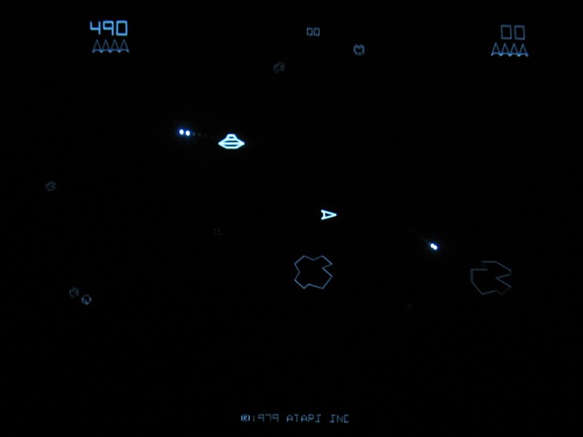 Vectrex CRT displaying Asteroids gameplay